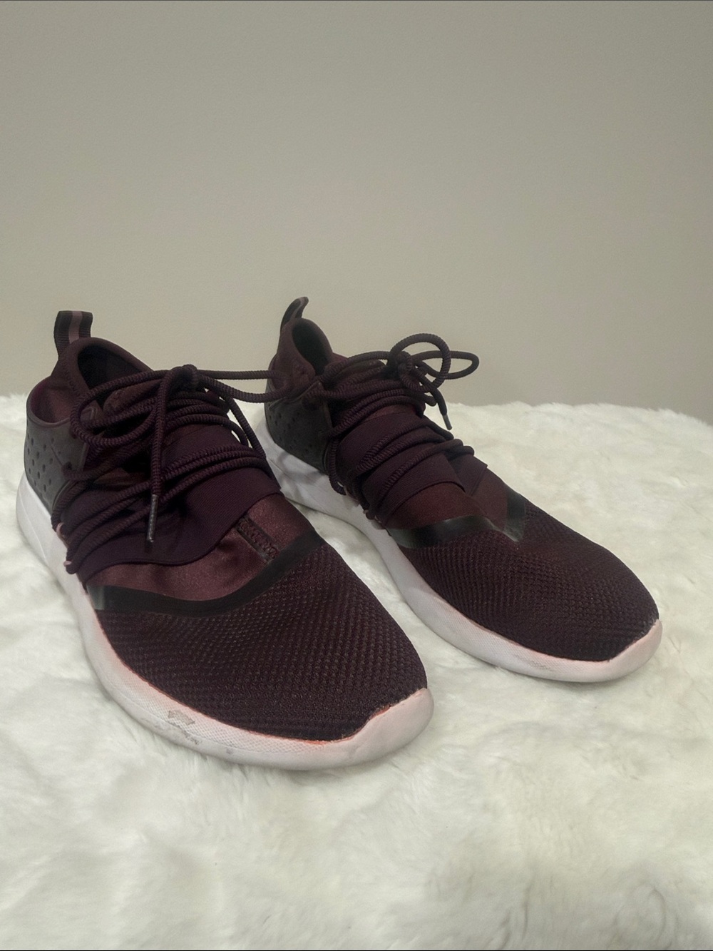 Fabletics Women's Deep Purple Lace-Up Athletic Sneakers